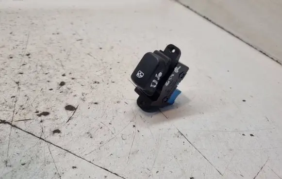 KIA Carens II Electric window control switch 935801D5003W