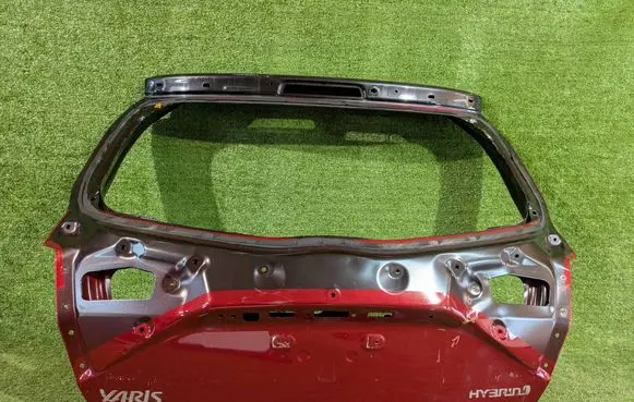Toyota Yaris Truck tailgate 