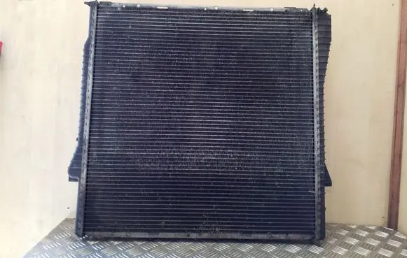 Coolant radiator