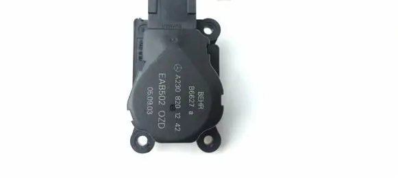 Mercedes-Benz E W211 Air flap motor/actuator A2308201242 B6627 EAB502