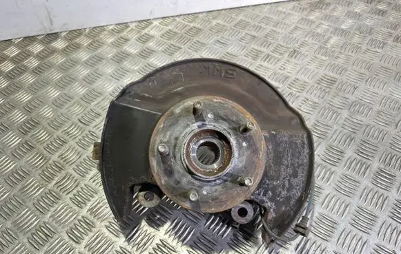 Honda CR-V Front wheel hub