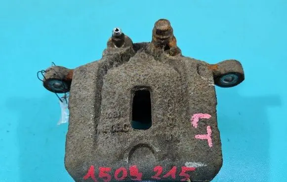 Rear brake caliper