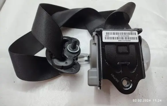 BMW X5 E70 Front seatbelt 7161042