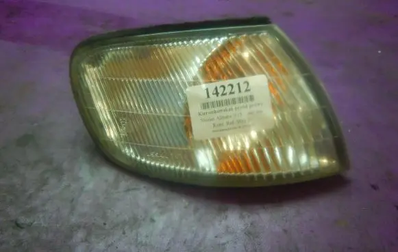 Nissan Almera Front indicator light