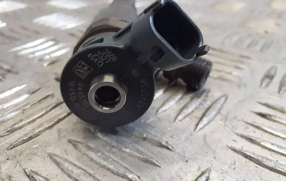 Honda CR-V Fuel injector 0445110532