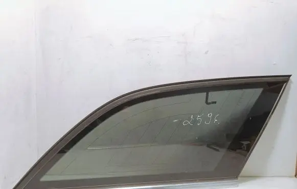 Mercedes-Benz E W212 Rear side window AS3