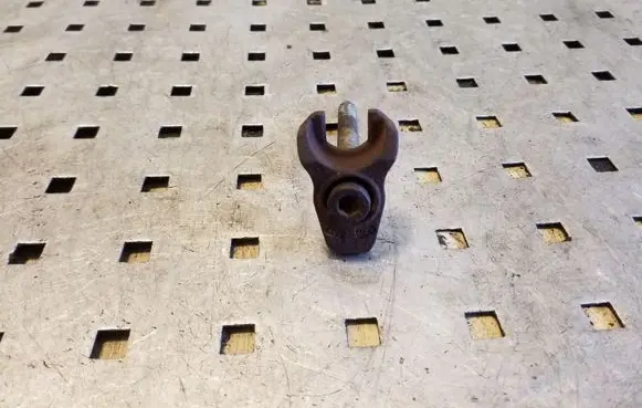 Mitsubishi Outlander Fuel Injector clamp holder