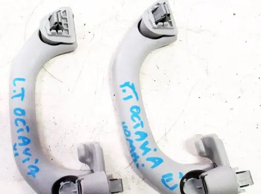 Skoda Octavia Mk3 (5E) A set of handles for the ceiling 