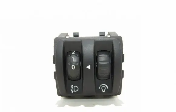 Renault Megane II Headlight level height control switch 8200121805C