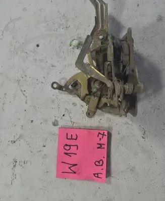 Volkswagen Golf II Front door lock 78575757