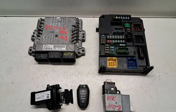 Citroen C4 II Picasso Engine control unit/module 9804127280 9806687980