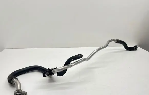 BMW 5 GT F07 Gearbox oil cooler pipe/hose 7585325