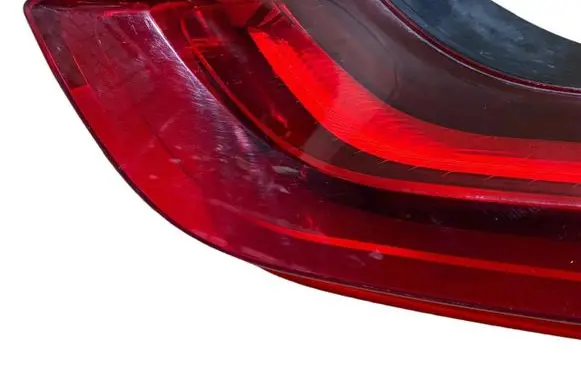 BMW i8 Rear/tail lights 7310782 63217310782