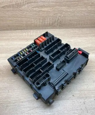 Opel Signum Fuse module 13170890 460023260