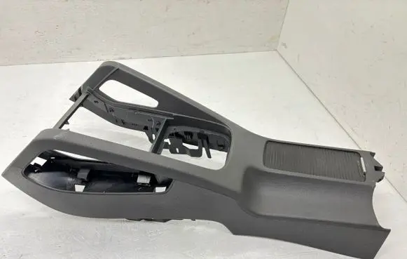 Volkswagen Jetta V Center console 1K5863243