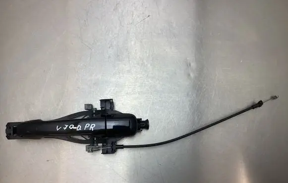 Volvo V70 Front door exterior handle 30663673 30784203 30784202