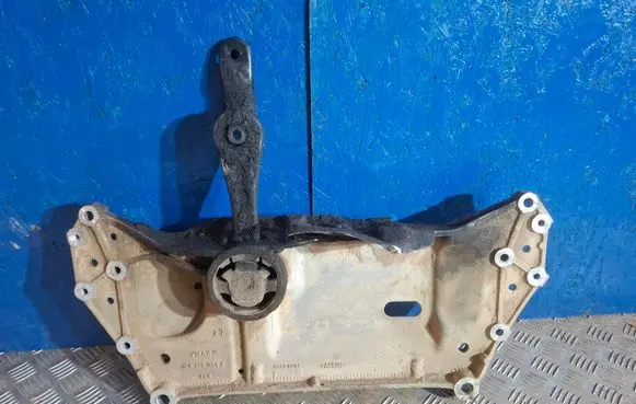 Volkswagen Golf V Front subframe 1K0199369F