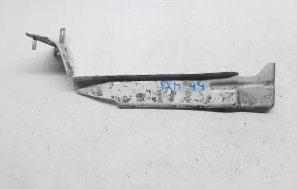 Audi A4 Allroad B8 Fender mounting bracket 8K9821136AA4B8