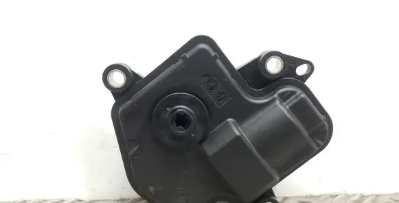 Volkswagen Tiguan Water pump 05E907593