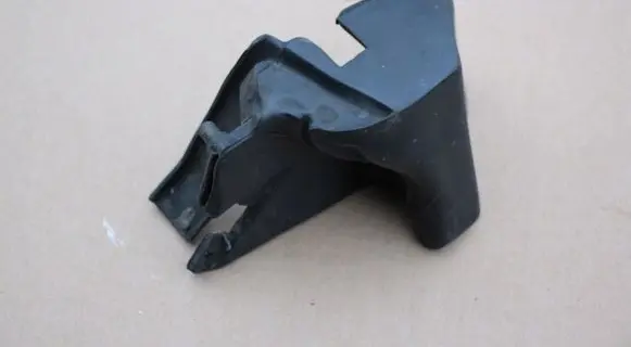BMW 5 F10 F11 Rubber seal loading door BMW8397928