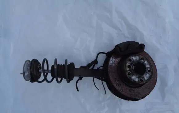 BMW 1 E81 E87 Front wheel hub spindle knuckle