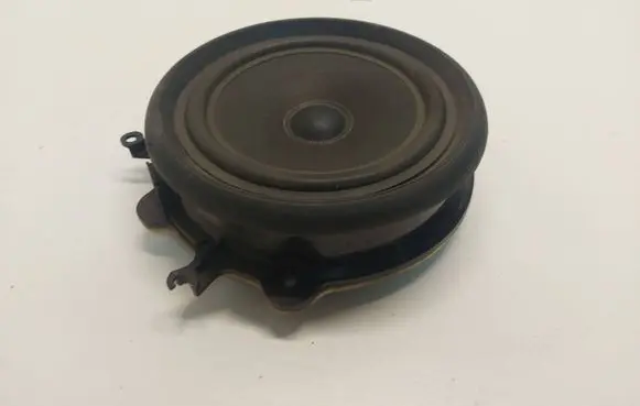 Audi A4 S4 B7 8E 8H Front door speaker 8E0035411 1083125