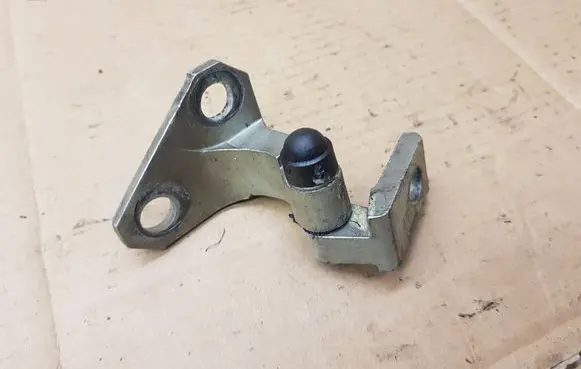 Volkswagen Eos Front door upper hinge 3C0831402D