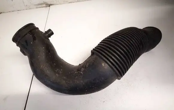 Peugeot 206 Air intake hose/pipe 9625678980