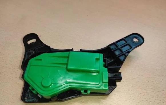 Fuel tank cap lock motor