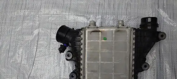 Jaguar E-Pace Intercooler radiator GJ329L440AD