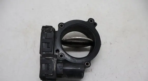 Mercedes-Benz E W212 Throttle valve A6510900470