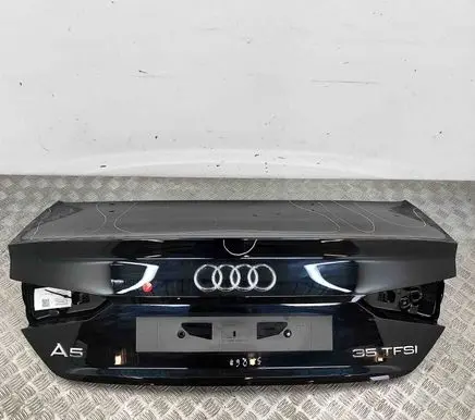 Audi A5 Tailgate/trunk/boot lid 8W6827025E