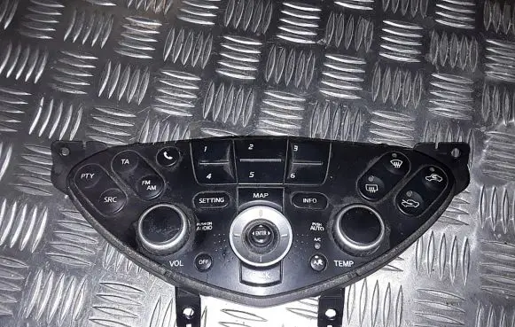 Nissan Primera Climate control unit 28395AV610