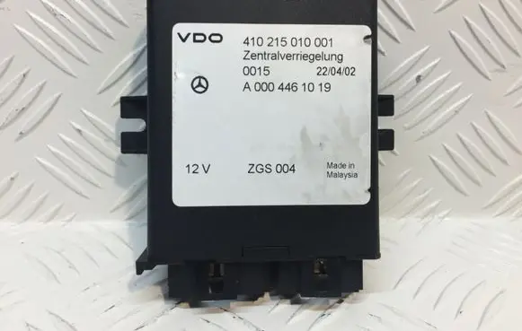 Mercedes-Benz Sprinter W906 Engine control unit/module A0004461019