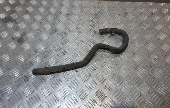 Audi Q7 4L Engine coolant pipe/hose 7L8121073D 7L8121073