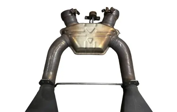 McLaren MP4 12c Muffler/silencer 11H0305CP 11H0305CP.02 11H0305CP02