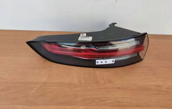 Porsche Cayenne (9Y0 9Y3) Rear/tail lights 9Y0945095H