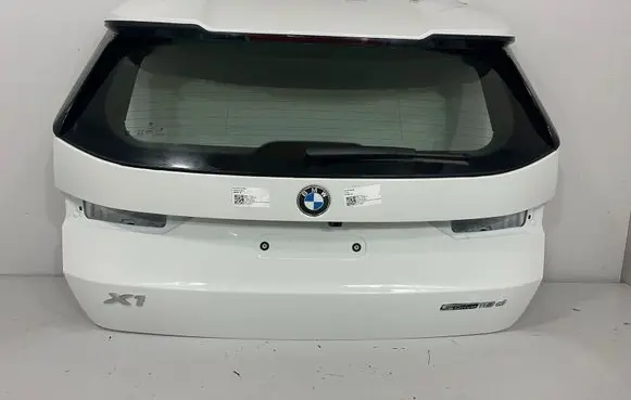 Tailgate/trunk/boot lid