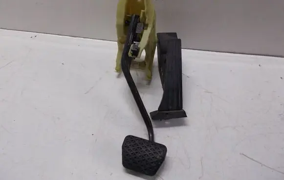 BMW X5 E70 Clutch pedal 656232