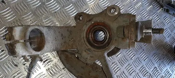 Volkswagen Sharan Front wheel hub