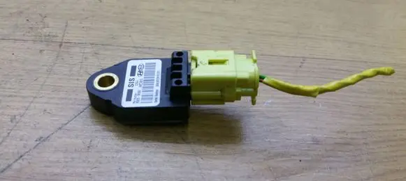 Hyundai i30 Airbag deployment crash/impact sensor 959203K000