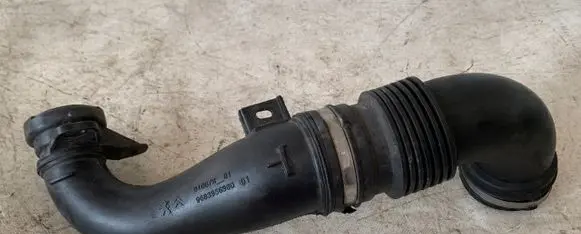 Citroen C5 Air intake hose/pipe 9683956980