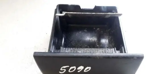 Car ashtray