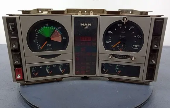 AC 428 Speedometer (instrument cluster) 81272026080