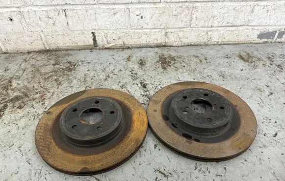 Toyota RAV 4 (XA50) Rear brake disc