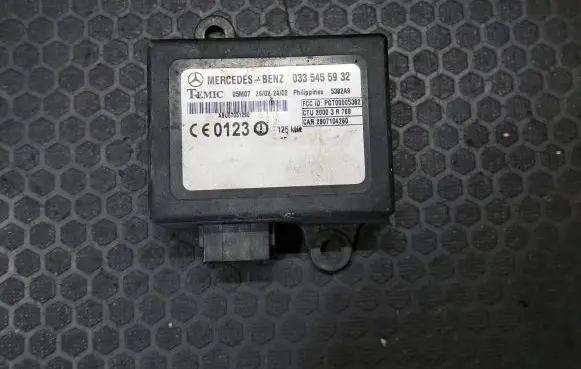 Mercedes-Benz Sprinter W901 W902 W903 W904 Immobilizer control unit/module 0335455932