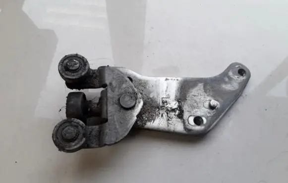 Toyota Previa (XR30, XR40) II Sliding door trim 