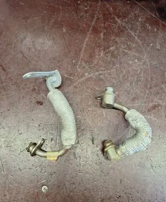 BMW X1 E84 Coolant pipe/hose 7588935