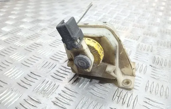 Fiat Marea Brake fluid reservoir 
