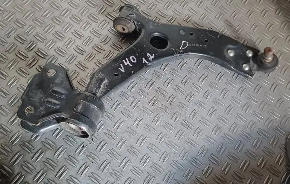 Volvo V40 Front lower control arm/wishbone